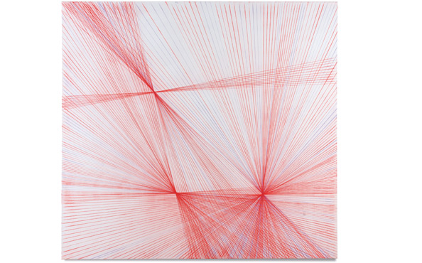 © Serena Amrein, 575 Grad. 2020, rotes und lilafarbenes Pigmentpulver auf grundiertem Baumwollgewebe, 150 × 160 cm