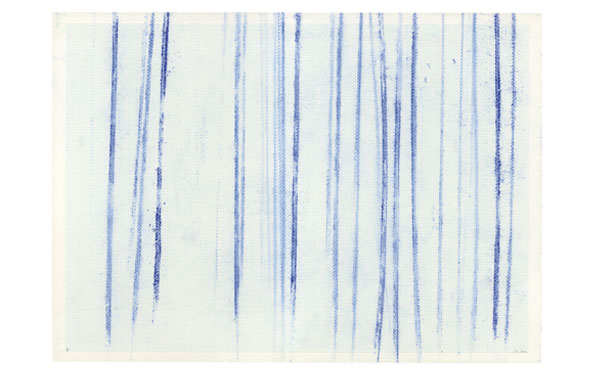 © Serena Amrein, Seil. go!. 2011, Blaues Pigmentpulver auf kariertem Papier, 45 × 63 cm