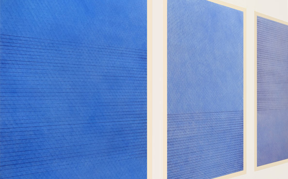 © Serena Amrein, blaupause 1 — 3. 2023. 2023, Pastellkreide, Pigmentpulver auf Papier je 150 × 100 cm