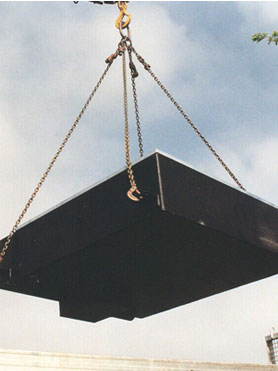 © Serena Amrein, welcome. 2002, Metallrost, Naturbürsten, Motor, Installation ArtCanal, Interkontinentaler Skulpturenweg , Expo 02 (CH)